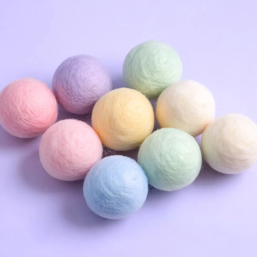Pack de pelotas de fieltro de lana en colores pastel